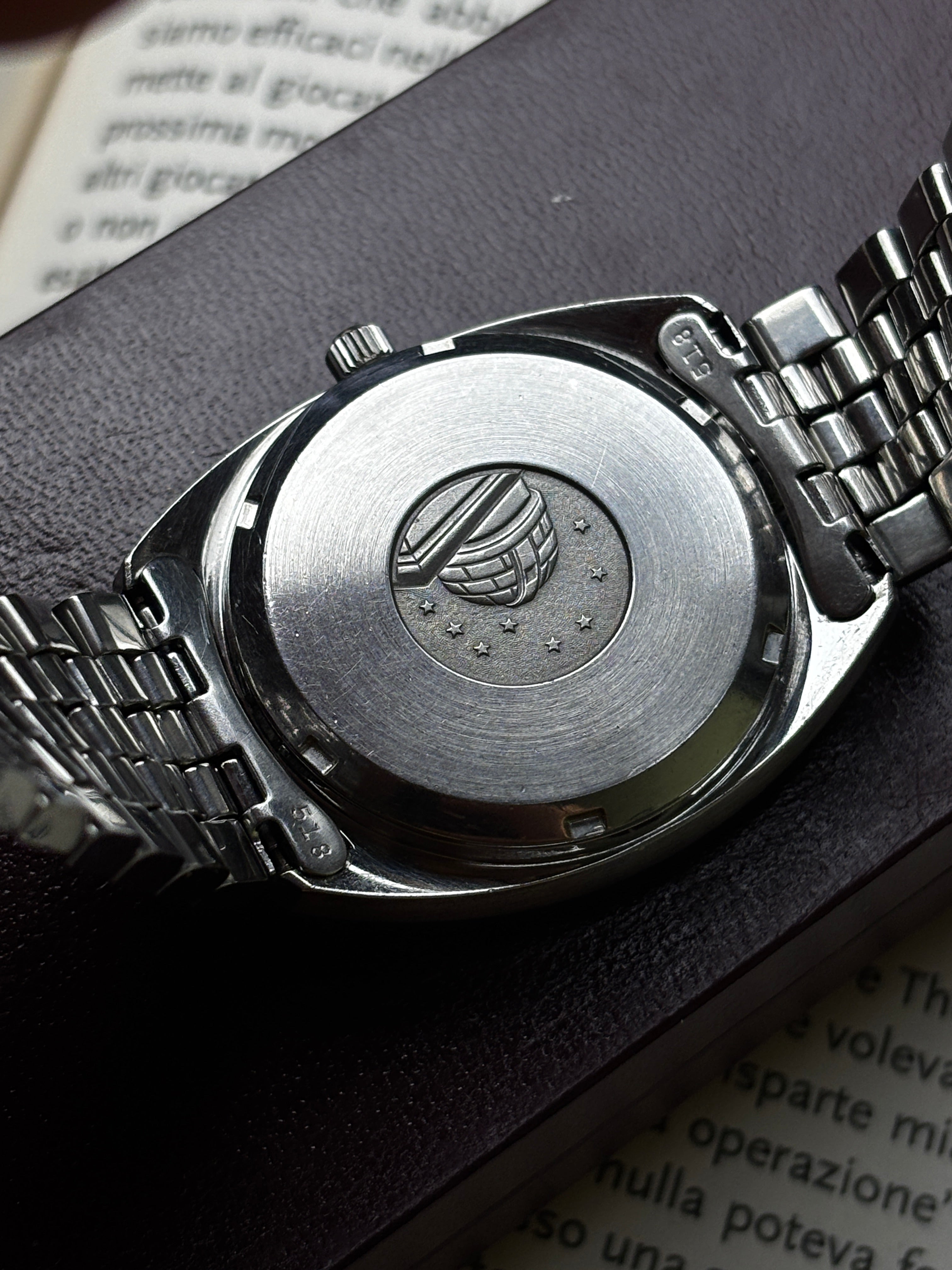 Omega Constellation C-Shape ST